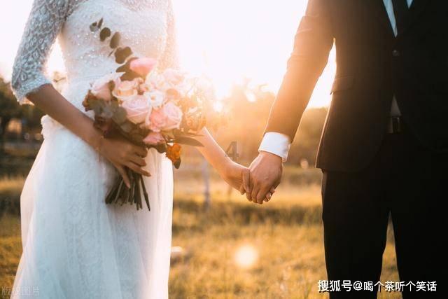 超燃!35岁金发尤物夏洛特·斯托克利(Charlotte Stokely),震撼来袭